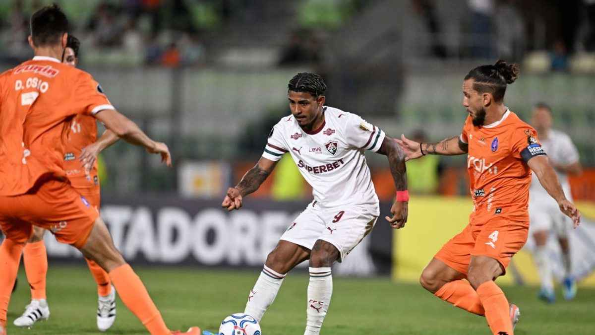 Fluminense estreia na Libertadores com empate