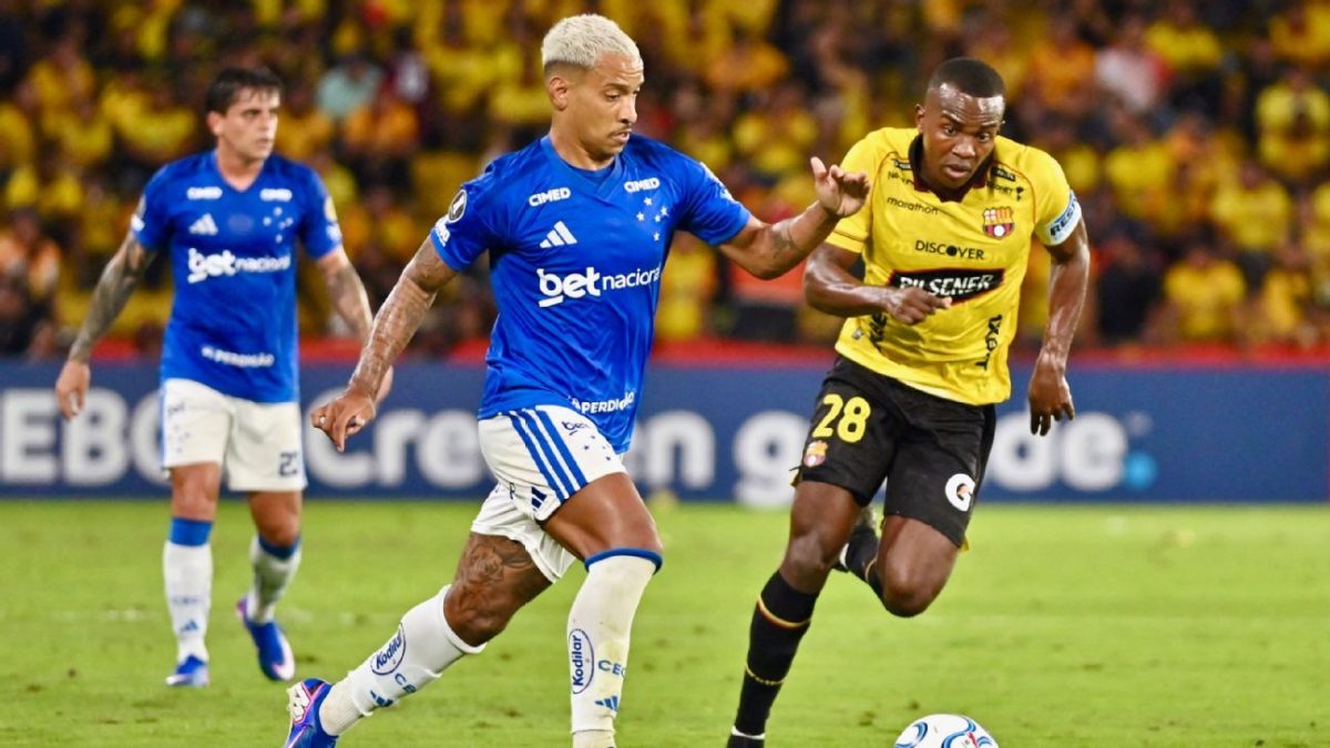Cruzeiro Vence Barcelona em Estreia na Libertadores