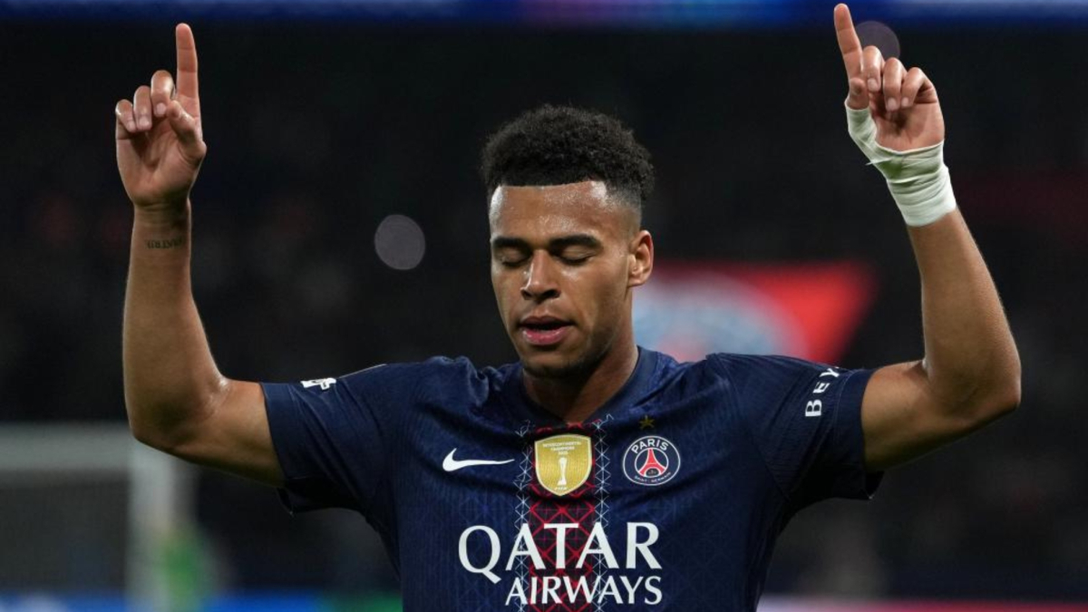 Doué se destaca e iguala recorde de Mbappé na Champions League