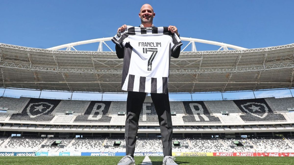Brasileiro que trabalhou com Franclim aposta em sucesso no Botafogo