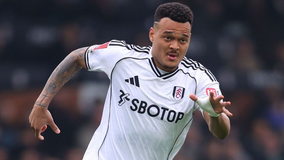 Muniz Compartilha Experiências com Zagueiros Difíceis na Premier League