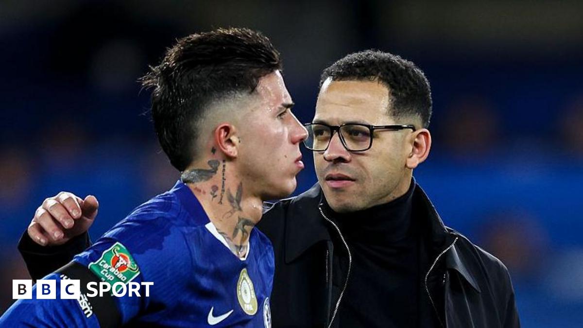 Chelsea Enfrenta Desafios para Substituir Estrelas