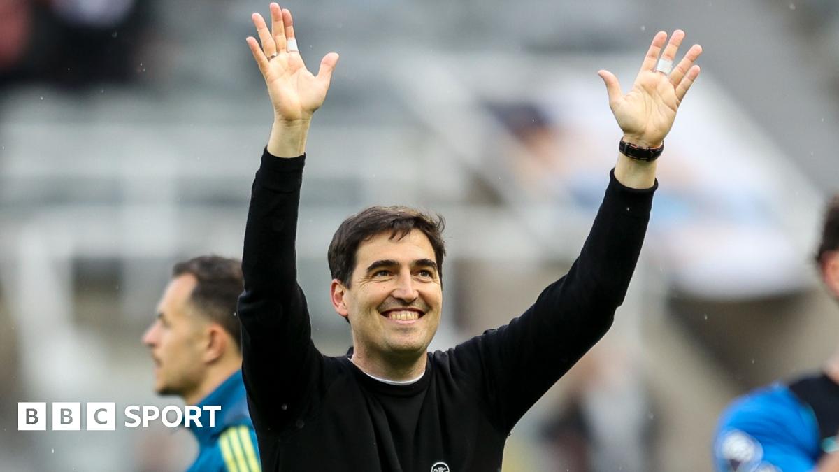 Iraola anuncia saída do Bournemouth