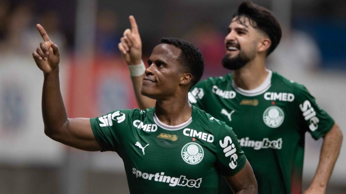 Palmeiras Vence Bahia e Lidera o Brasileirão