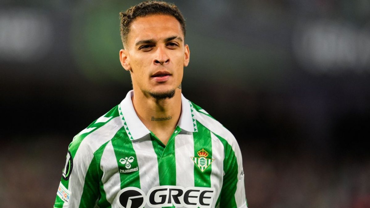 Antony projeta duelo com Vini Jr.