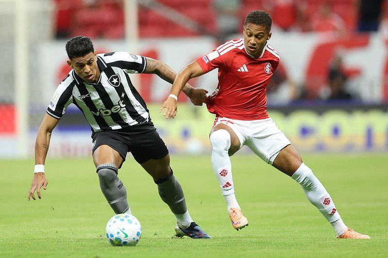 Botafogo cede empate ao Internacional