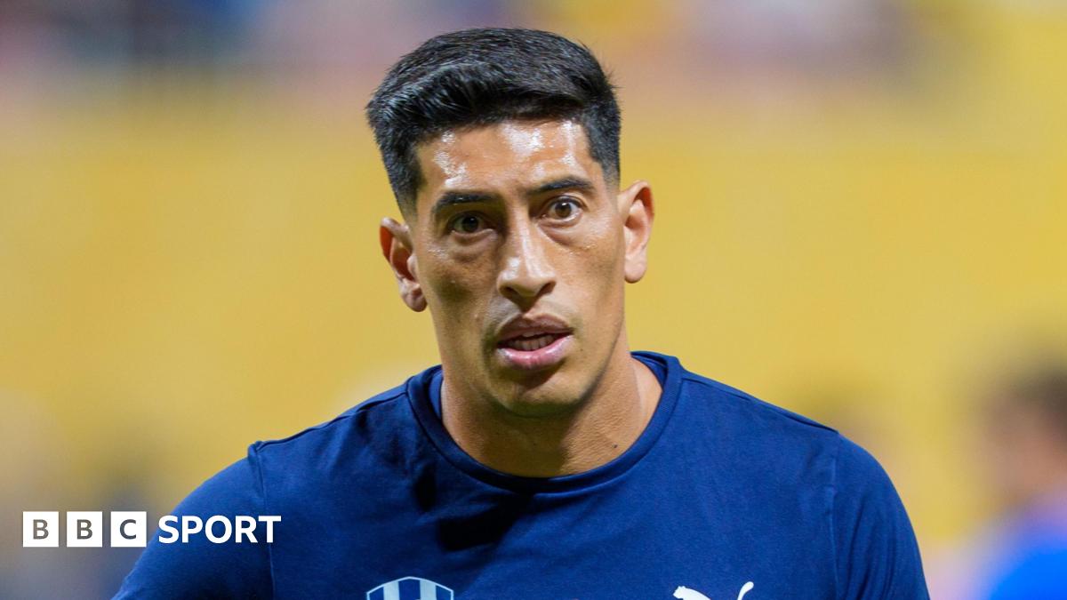 Zaragoza Keeper Banned