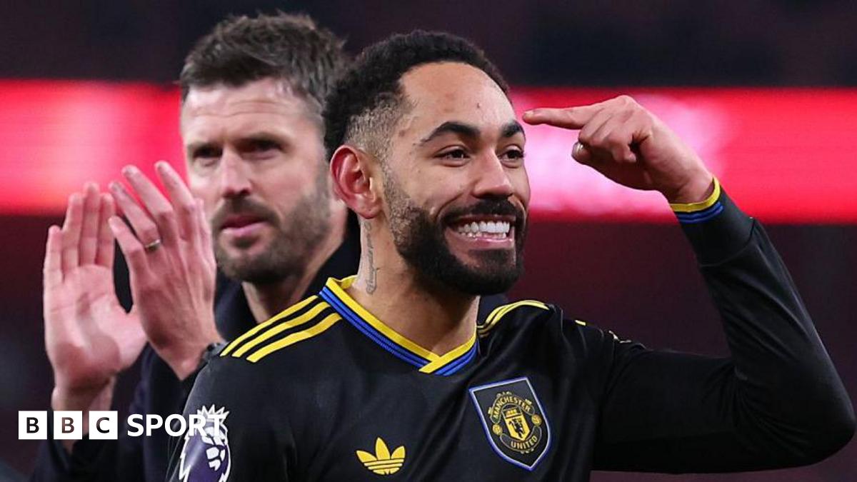 Carrick é elogiado por Cunha