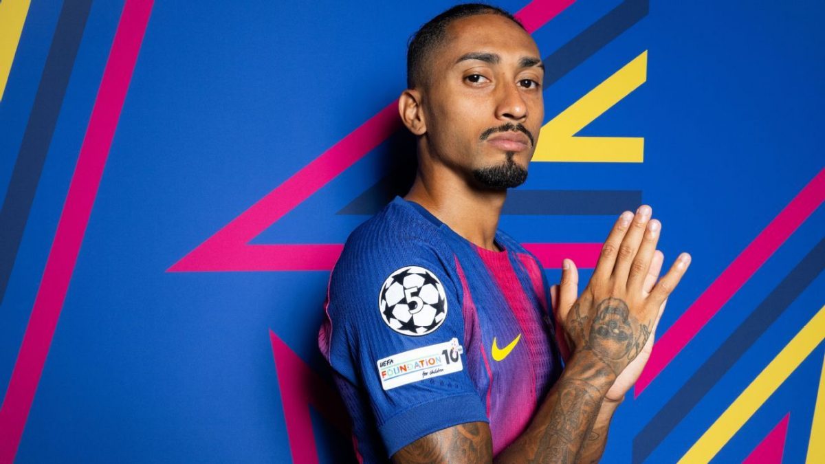 Raphinha faz forte desabafo sobre especulações de saída do Barcelona