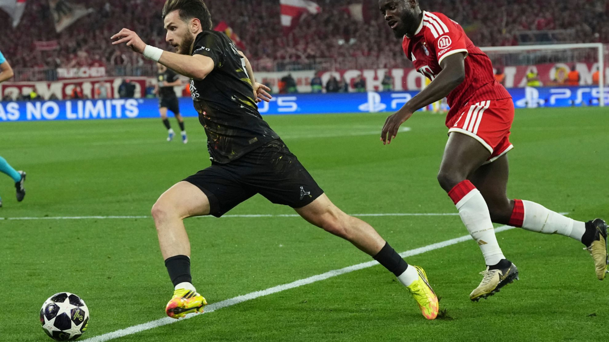 Kvaratskhelia Faz História na Champions League