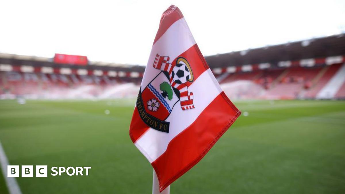 Escândalo de espionagem abala o futebol inglês