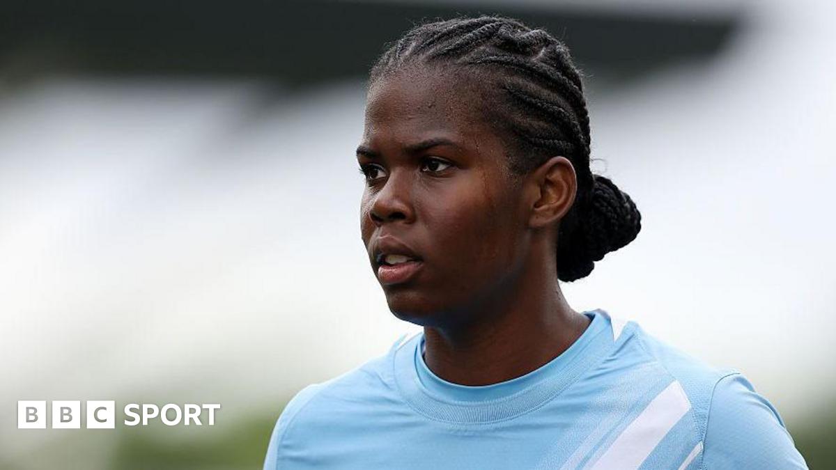 Chelsea é Favorito para Contratar Khadija Shaw