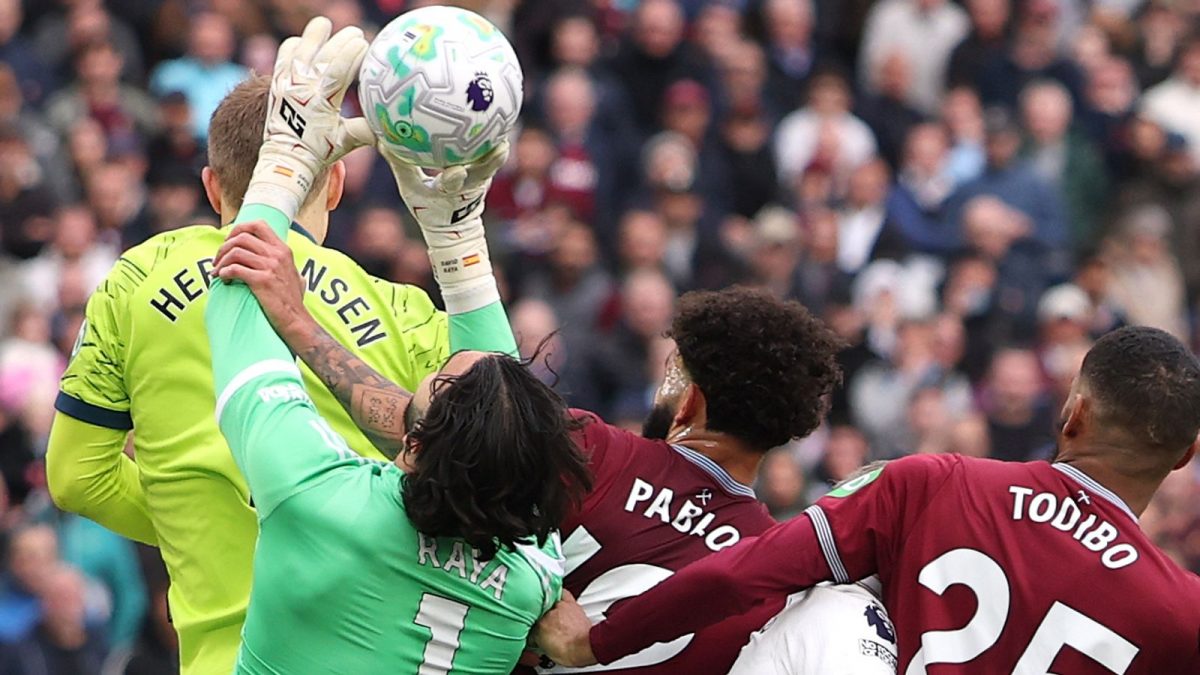 Carragher defende decisão do VAR em jogo do Arsenal