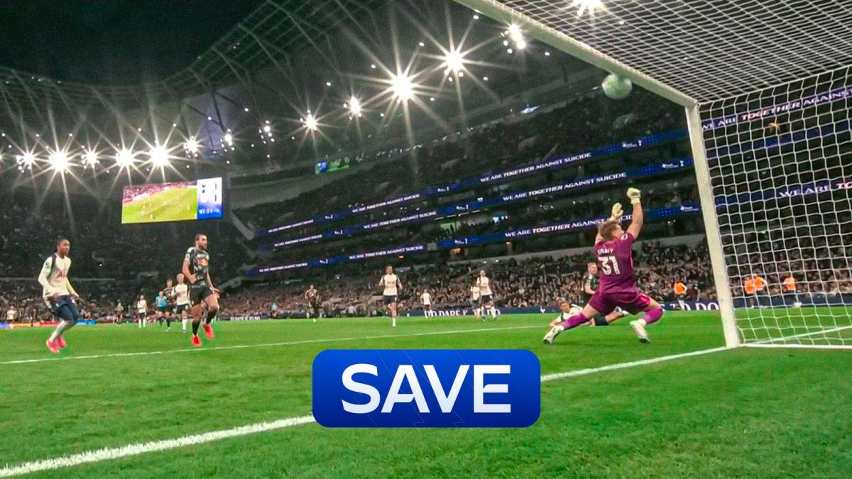 Kinsky faz defesa incrível em jogo do Tottenham