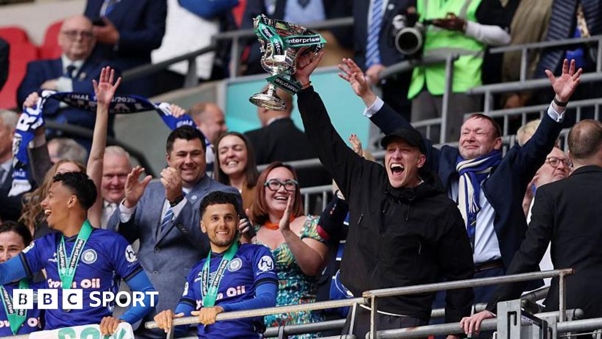 Rochdale Conquista Promoção