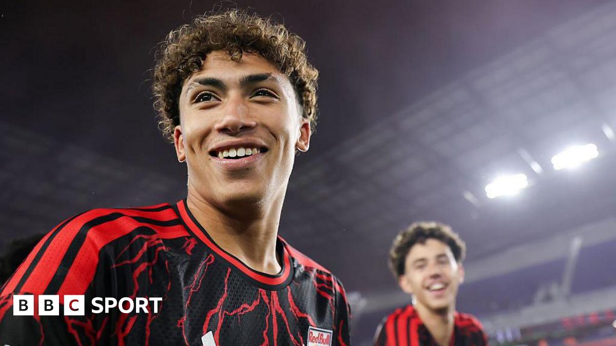Julian Hall faz história na MLS