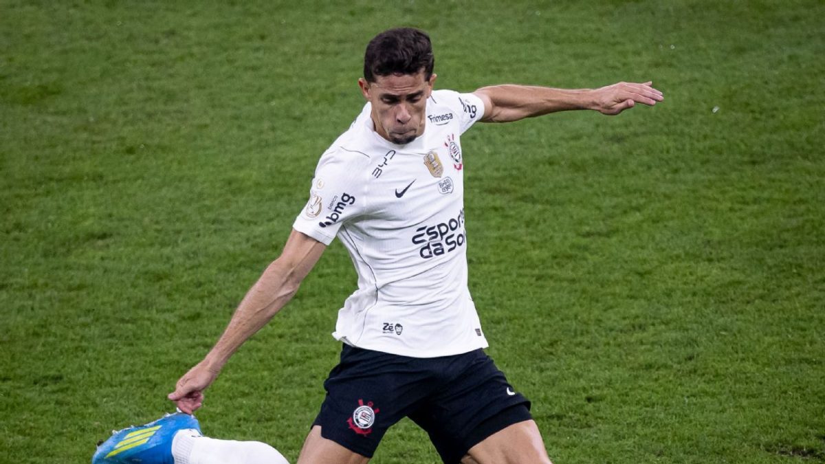 Corinthians: Gabriel Paulista fala sobre discussão com Fernando Diniz