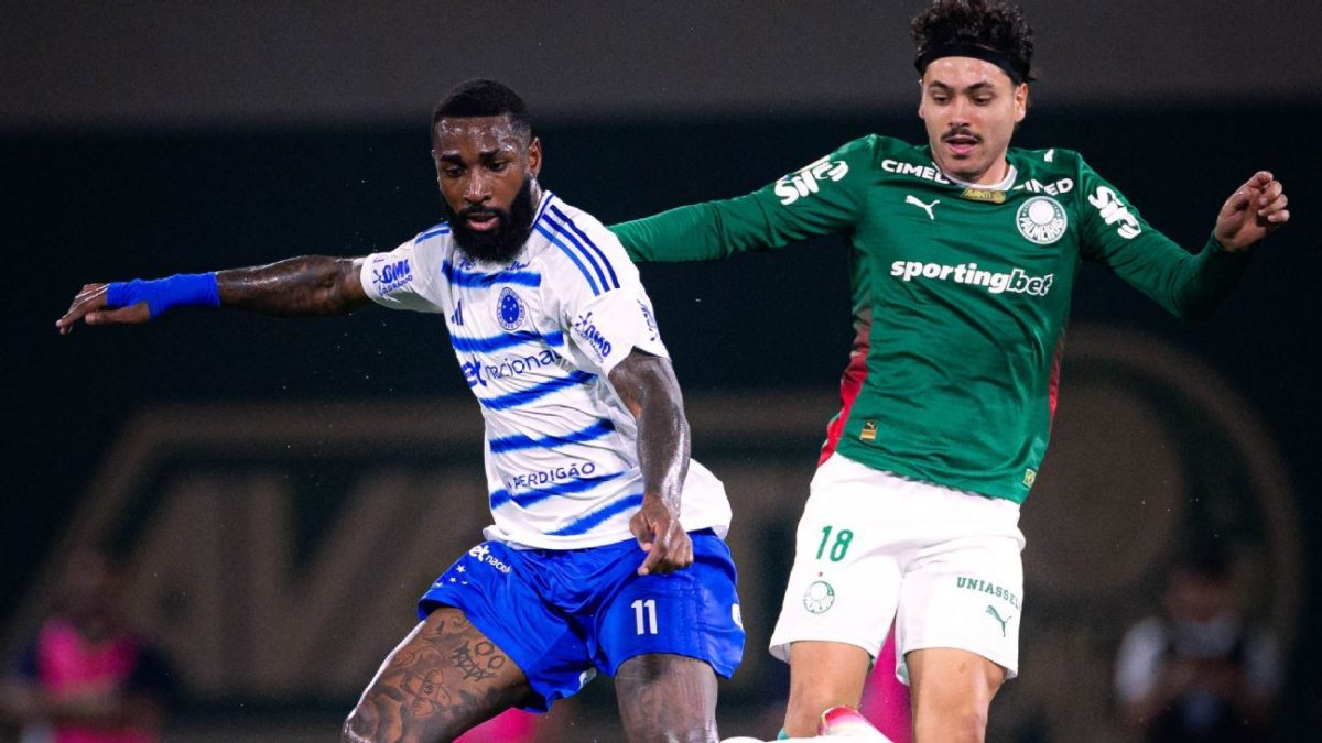 Palmeiras e Cruzeiro empatam em jogo eletrico