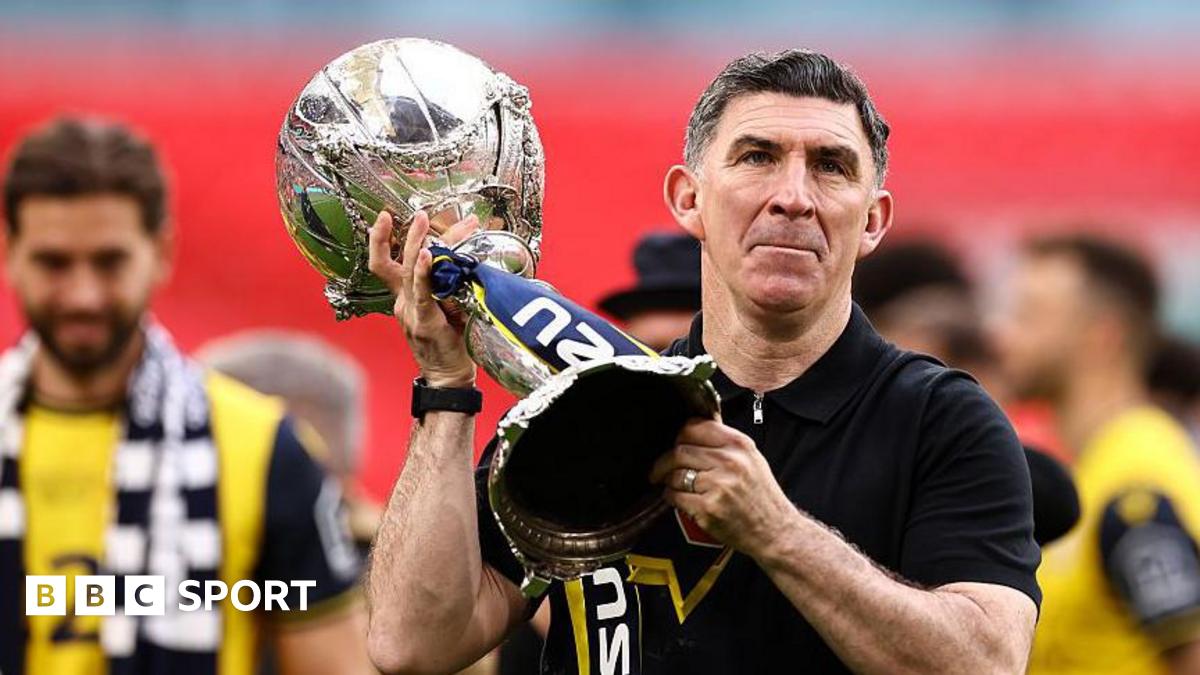 Southend United demite treinador após vitória