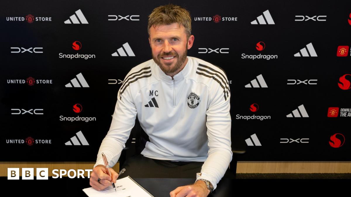 Carrick é confirmado como técnico do Manchester United