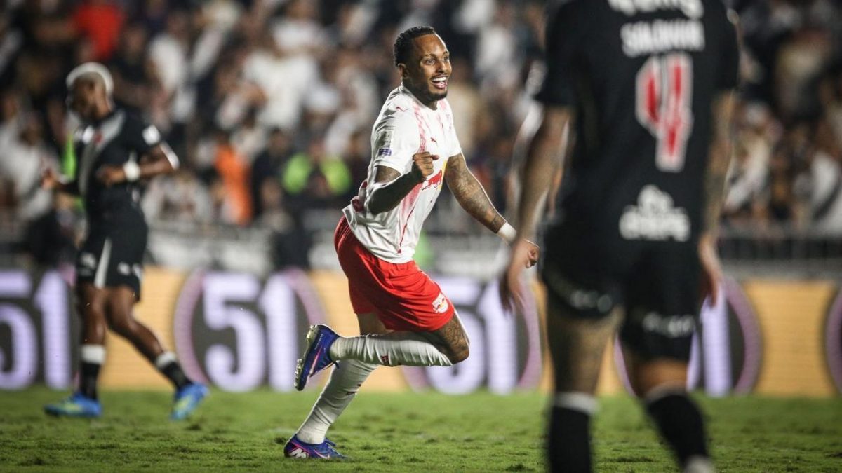 Vasco é atropelado por Bragantino