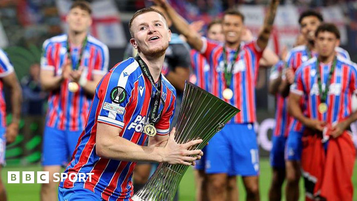 Adam Wharton brilha após ser omitido da seleção inglesa para a Copa do Mundo