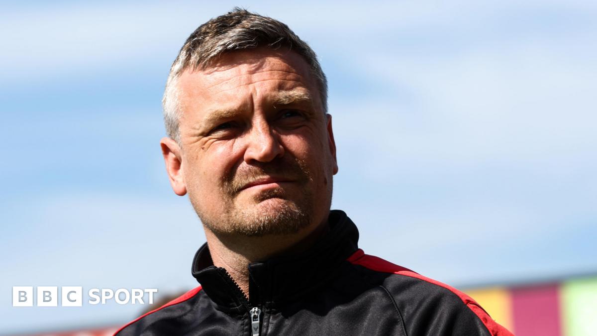 Bristol City contrata Michael Skubala