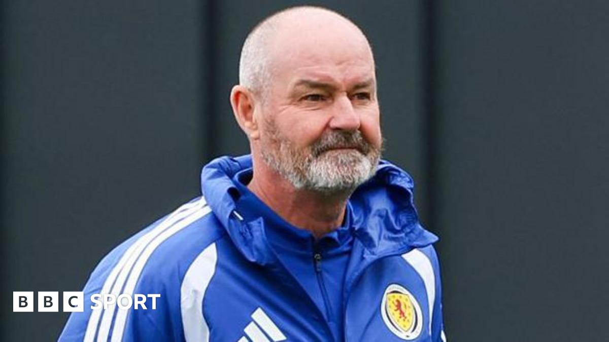 Steve Clarke Renova Contrato
