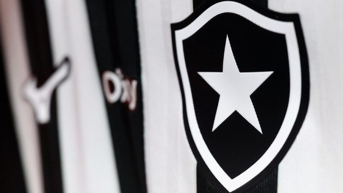 Botafogo assina acordo de venda da SAF e mira aporte de mais de R$ 500 milhões