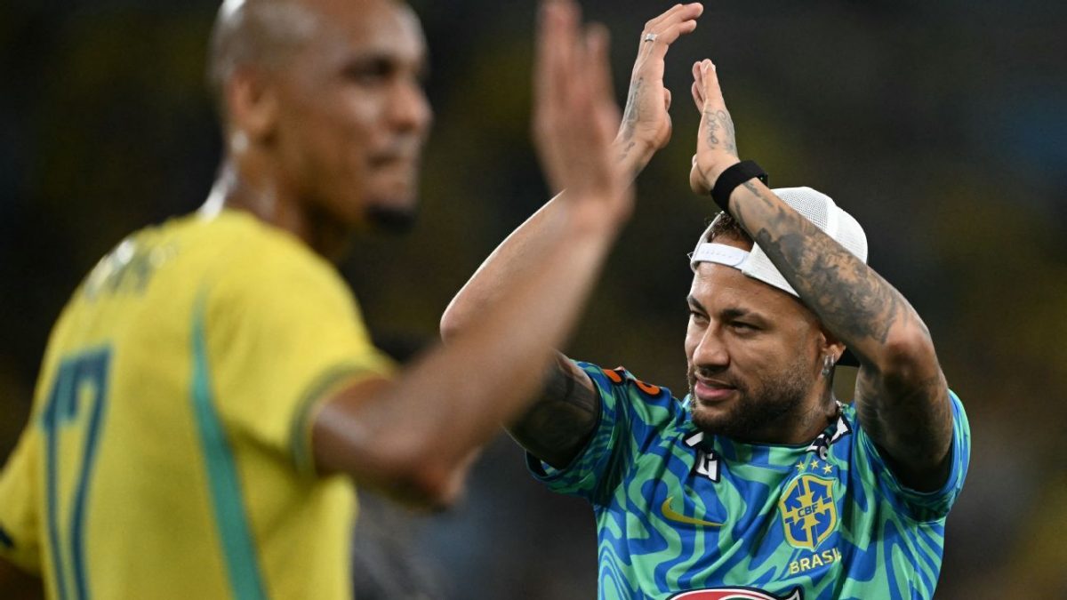 Neymar em Campo Inspira Seleção Brasileira