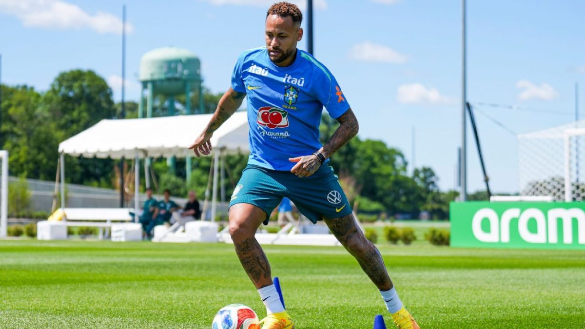 Neymar cumpre cronograma de treinos