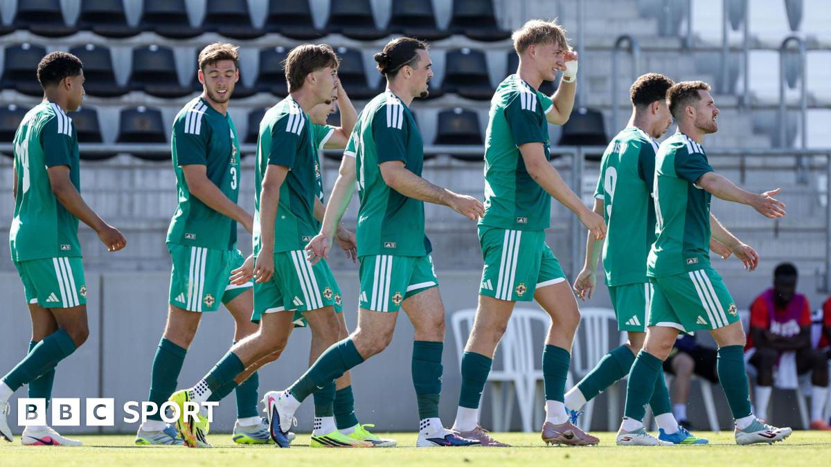 Northern Ireland vence a Guiné