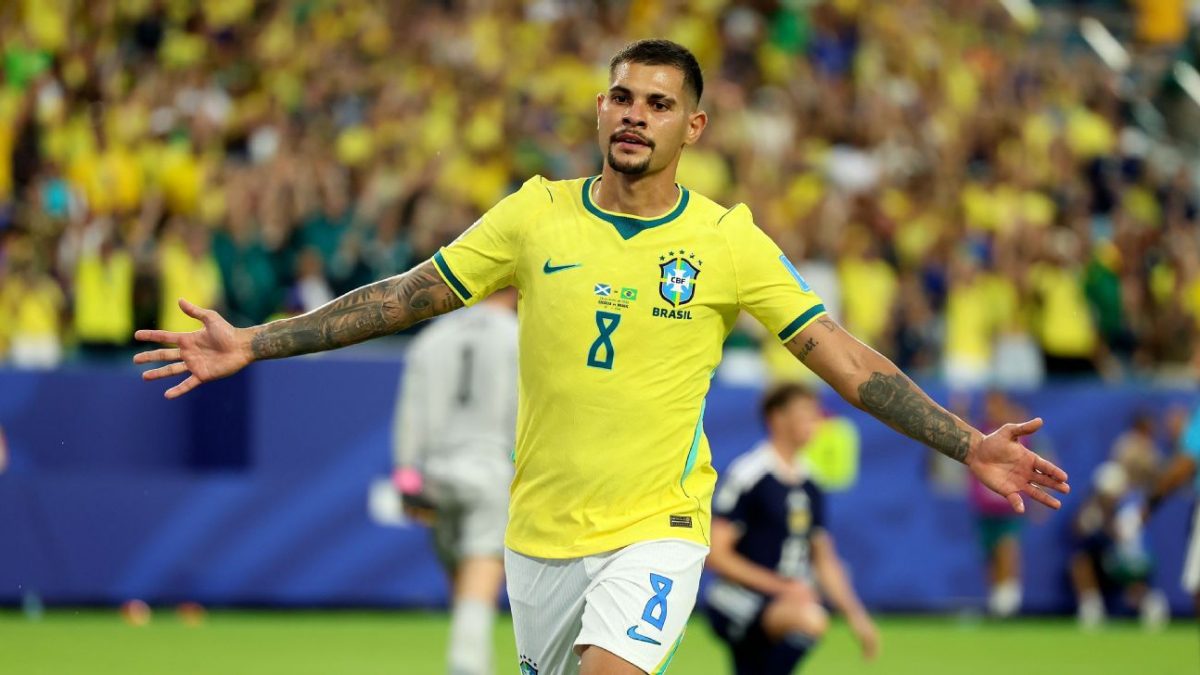Bruno Guimarães Entra para ‘Clube’ de Ronaldinho
