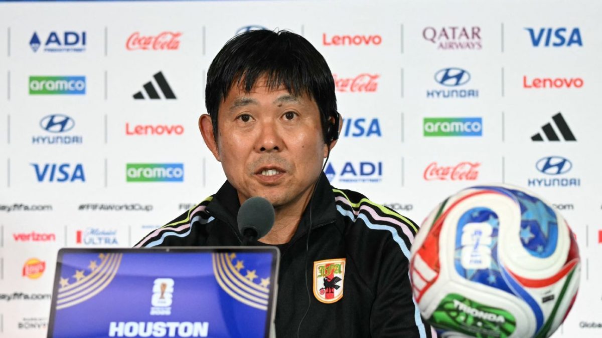 Técnico do Japão fala sobre a importância de Zico