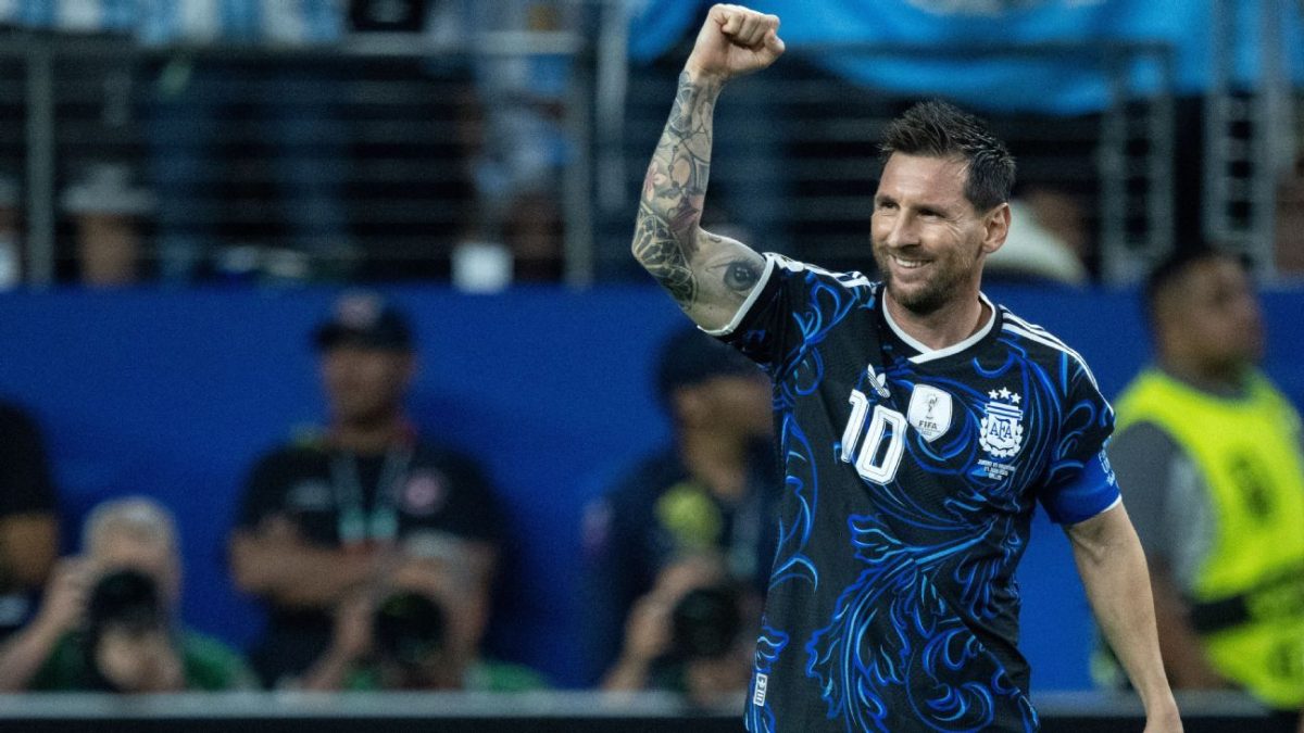 Messi quebra recorde de Just Fontaine e Jairzinho