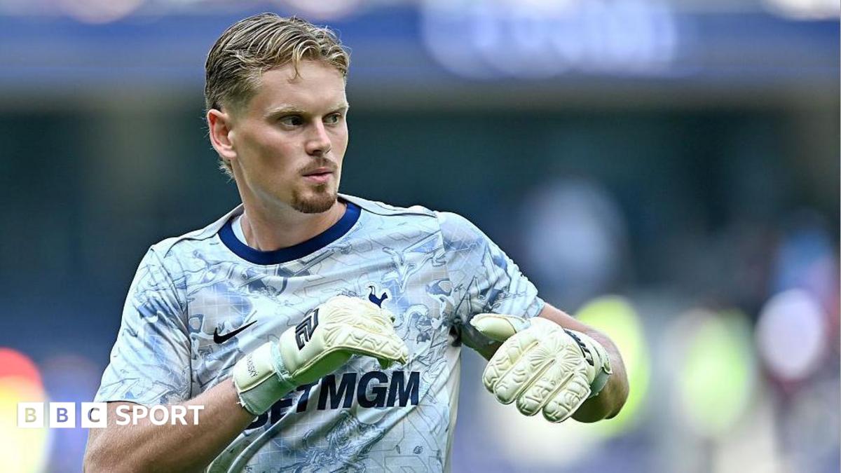 Tottenham renova contrato de goleiro