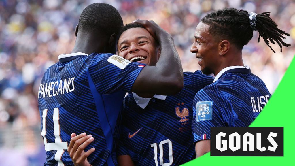 Mbappé marca dois gols na vitória da França