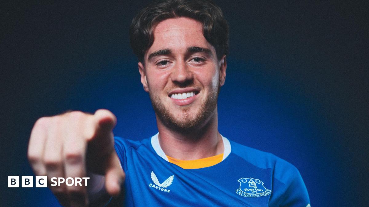 Everton anuncia contratação de Hayden Hackney