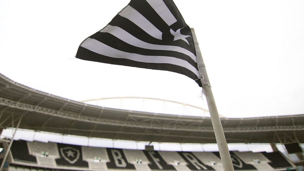 Botafogo: Gabriel Batista Perto de Acordo