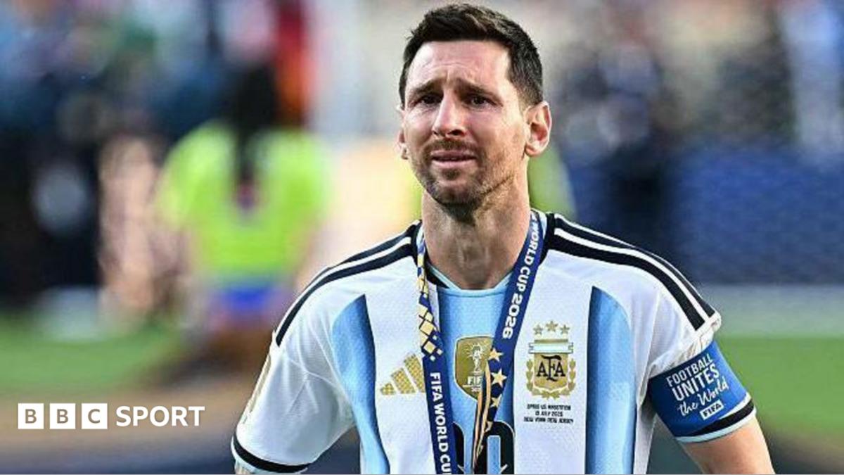 Messi sofre com a derrota na final da Copa do Mundo