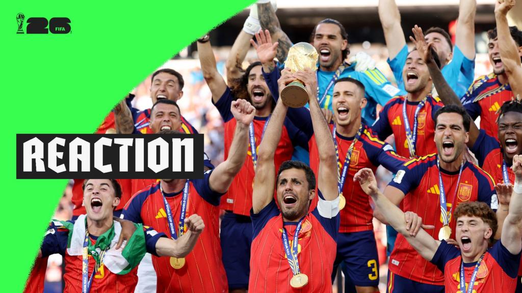 Luis de la Fuente e a Espanha Celebram o Título da Copa do Mundo