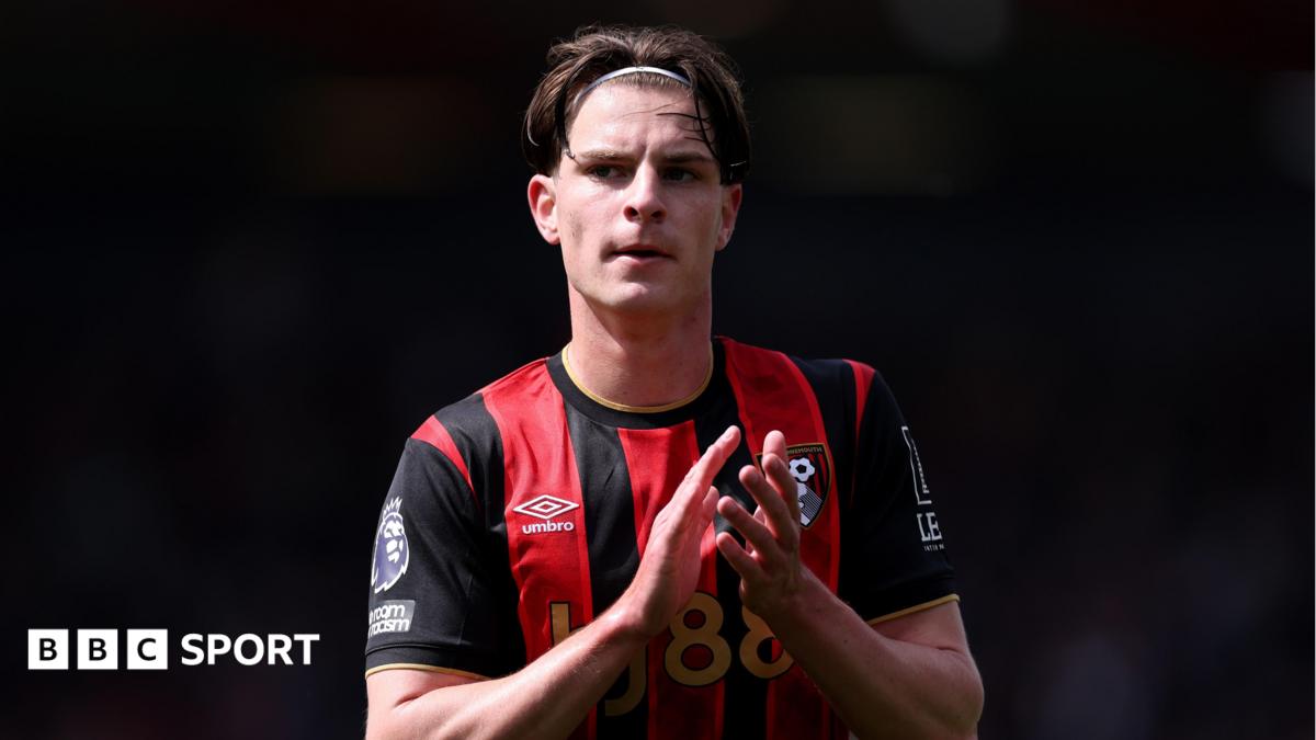 Bournemouth rejeita oferta do Chelsea por Alex Scott