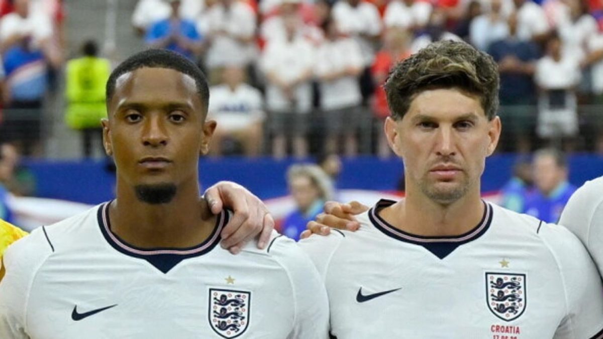 Arsenal interessado em John Stones e Ezri Konsa