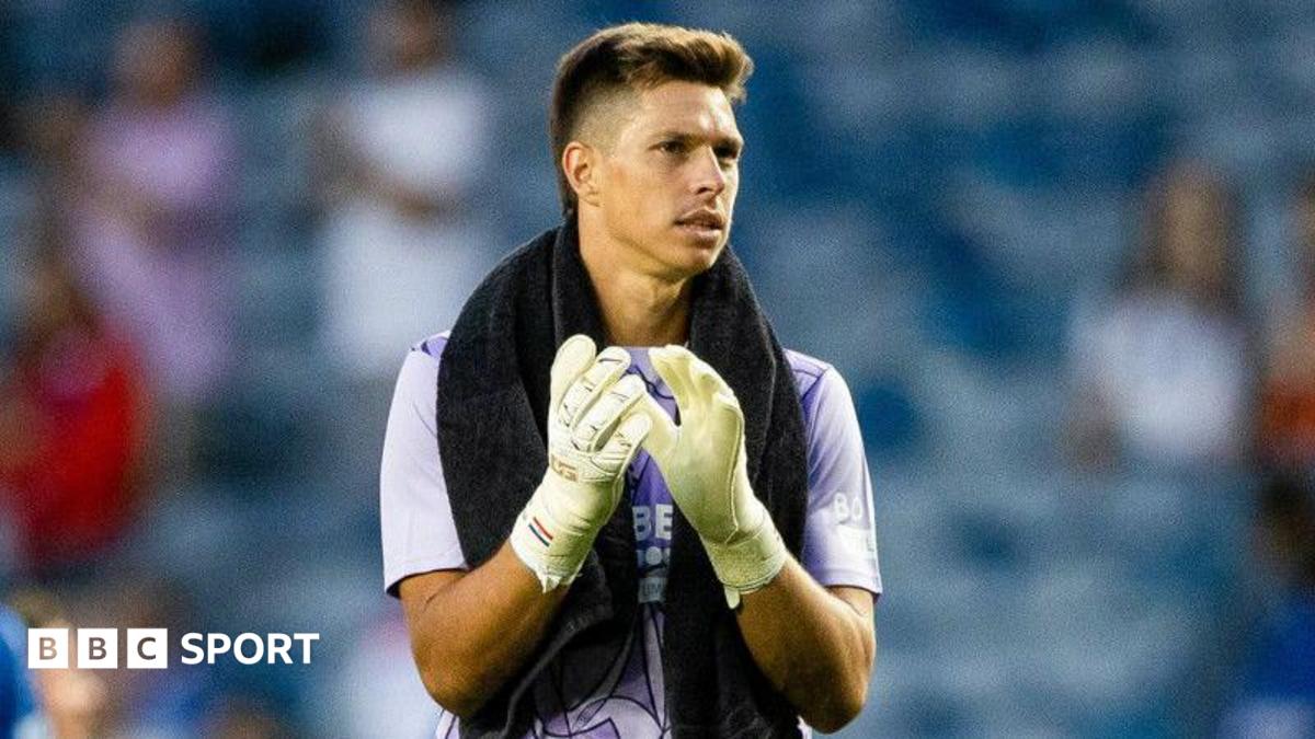 Ivor Pandur rejeita Hull City para jogar pelo Rangers