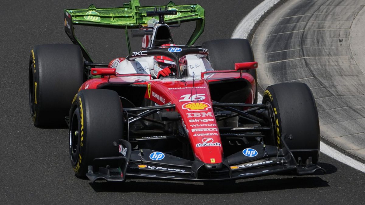 Charles Leclerc Lidera na Prática