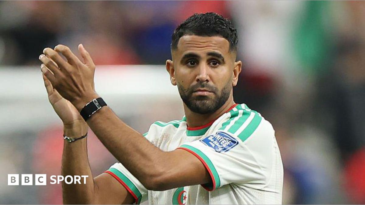 Mahrez anuncia aposentadoria da seleção argelina