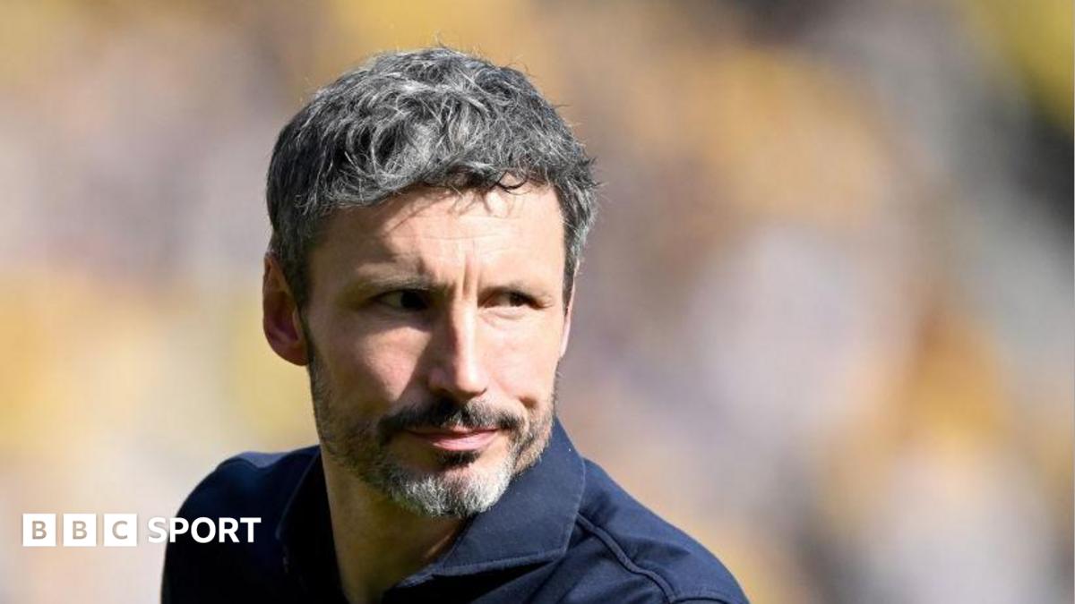 Bélgica nomeia Mark van Bommel como novo treinador