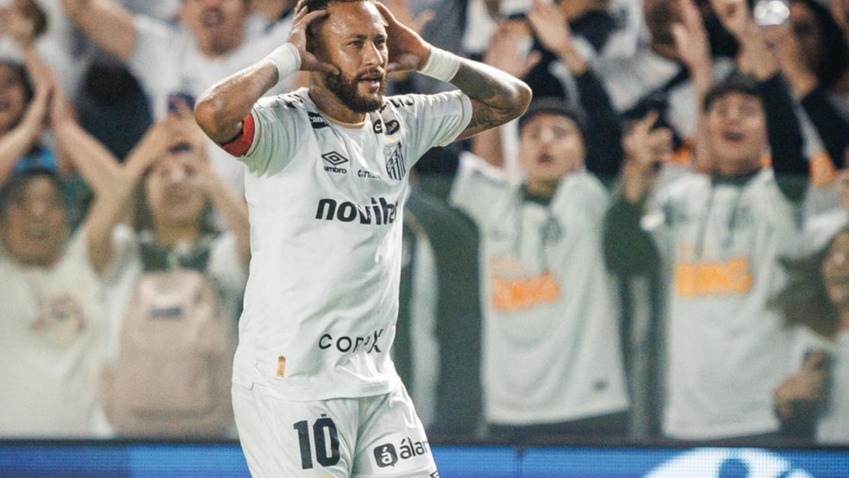 Neymar brilha no retorno ao Santos