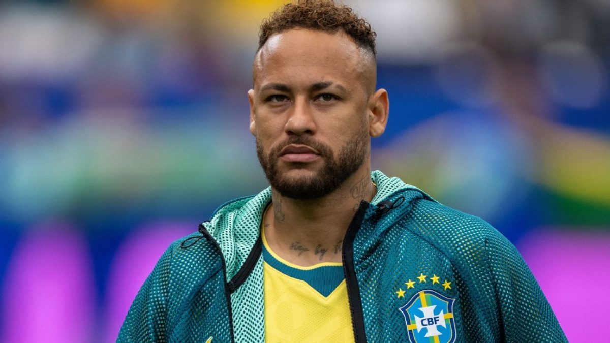 Ancelotti fala sobre a reserva de Neymar