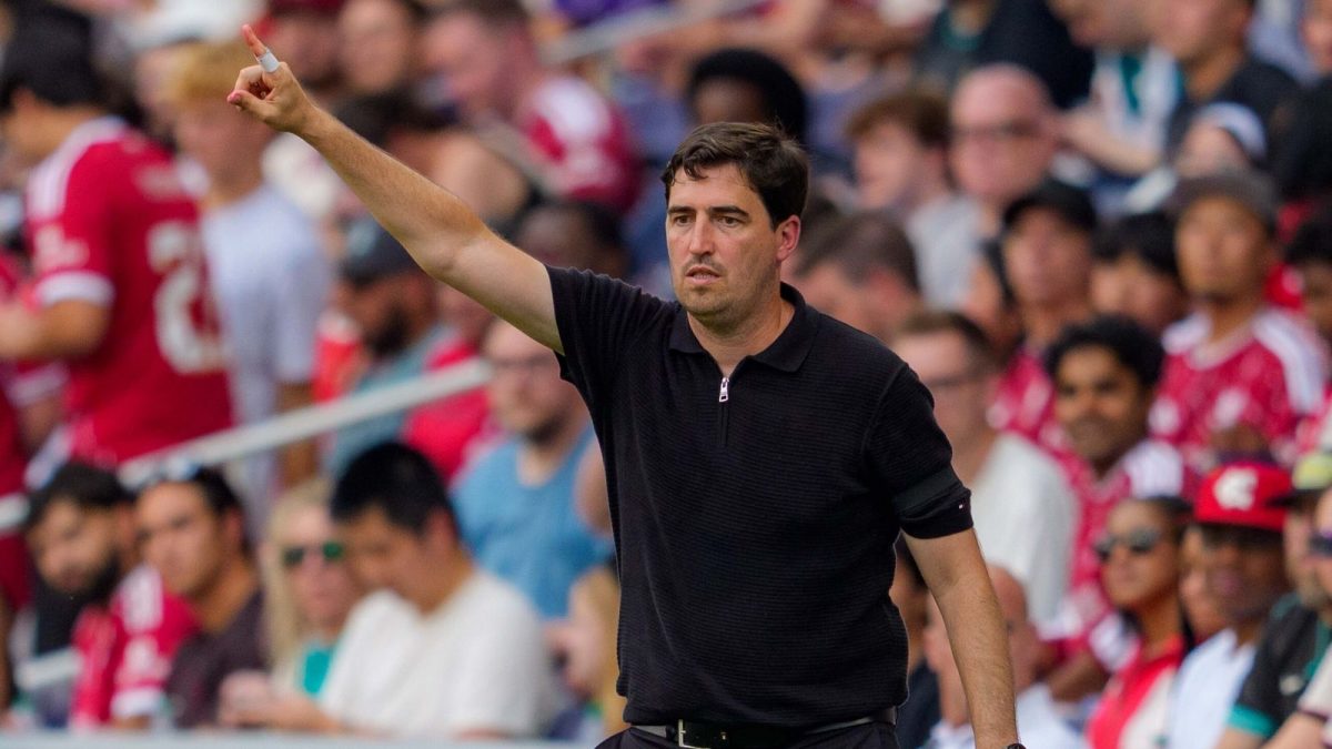 Andoni Iraola comienza su carrera como entrenador del Liverpool